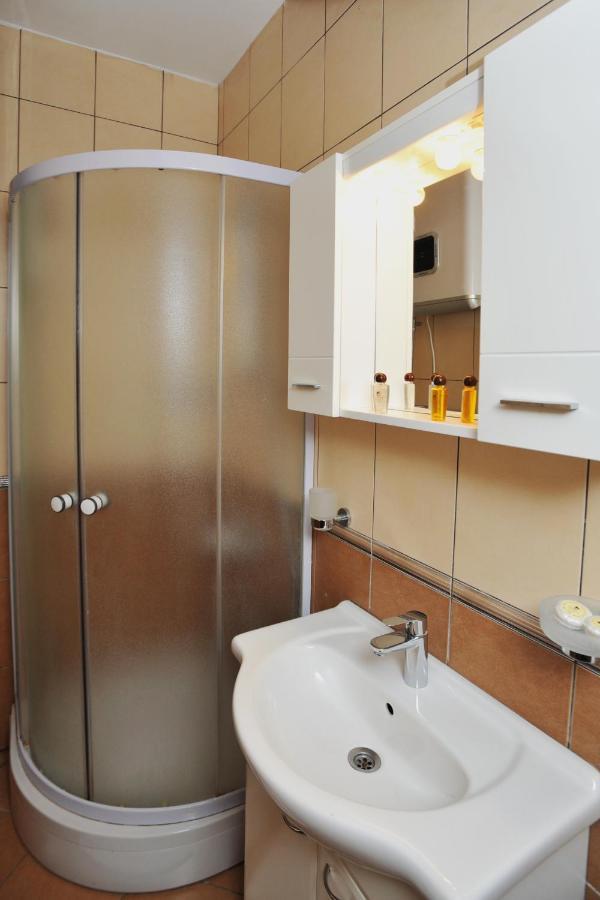 Lady Of The Rocks Apartments Пераст Екстериор снимка